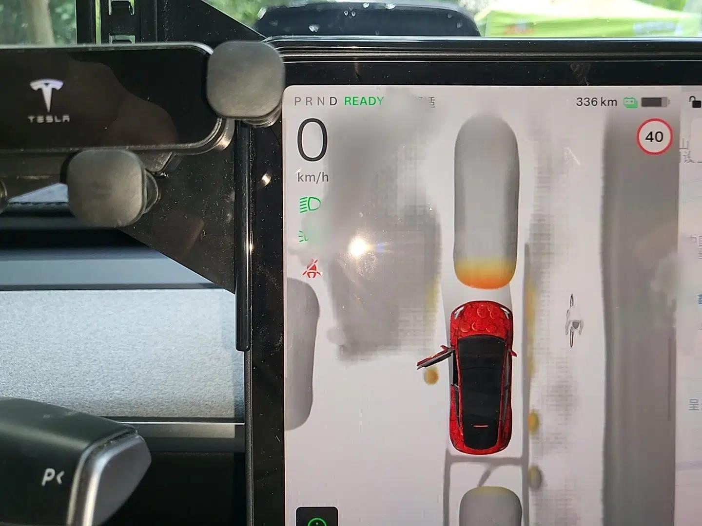 Tesla Model Y 2024 Rear-Wheel-Drive Version — миниатюра 10