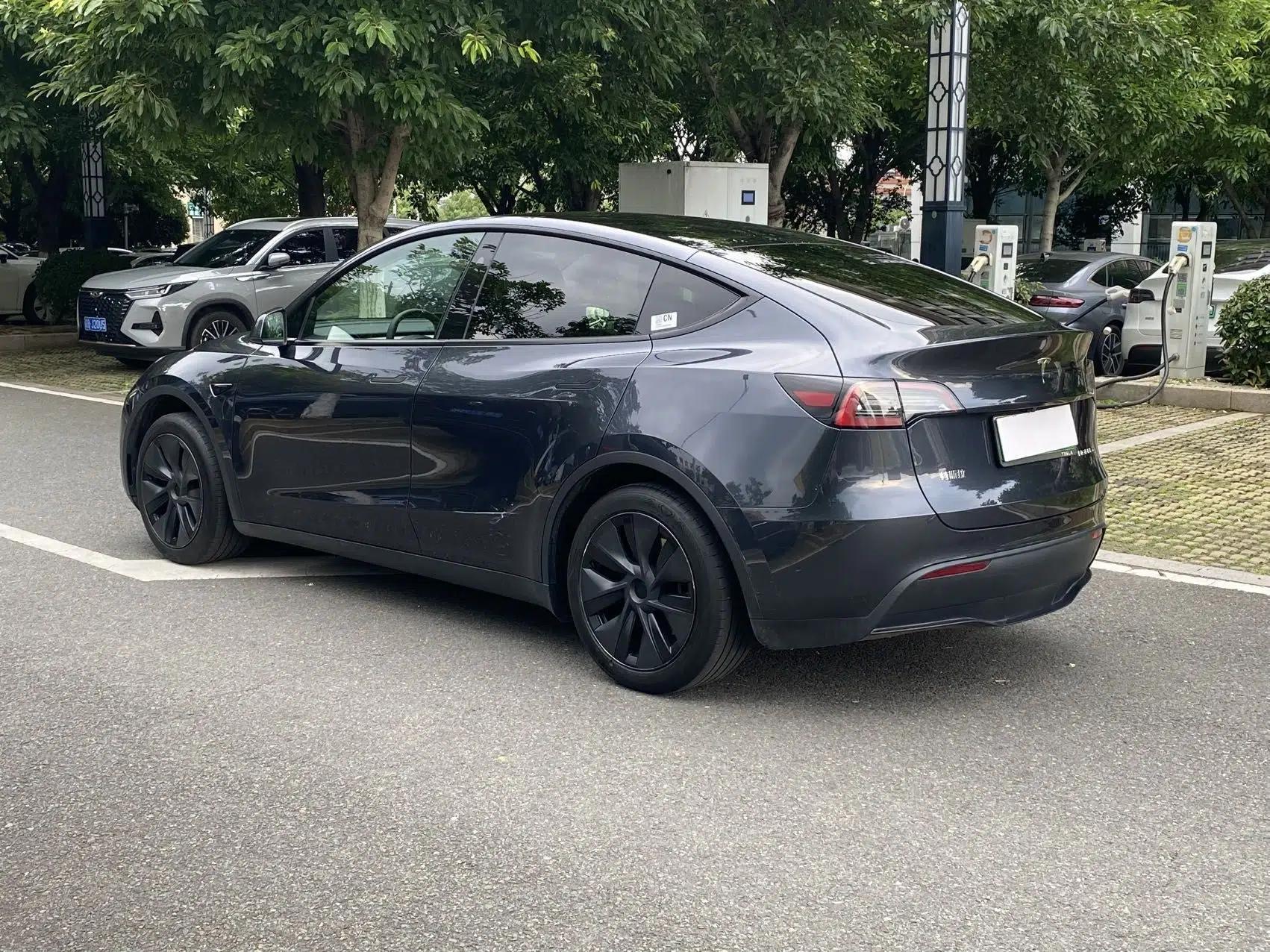 Tesla Model Y 2024 Rear-Wheel-Drive Version — миниатюра 4