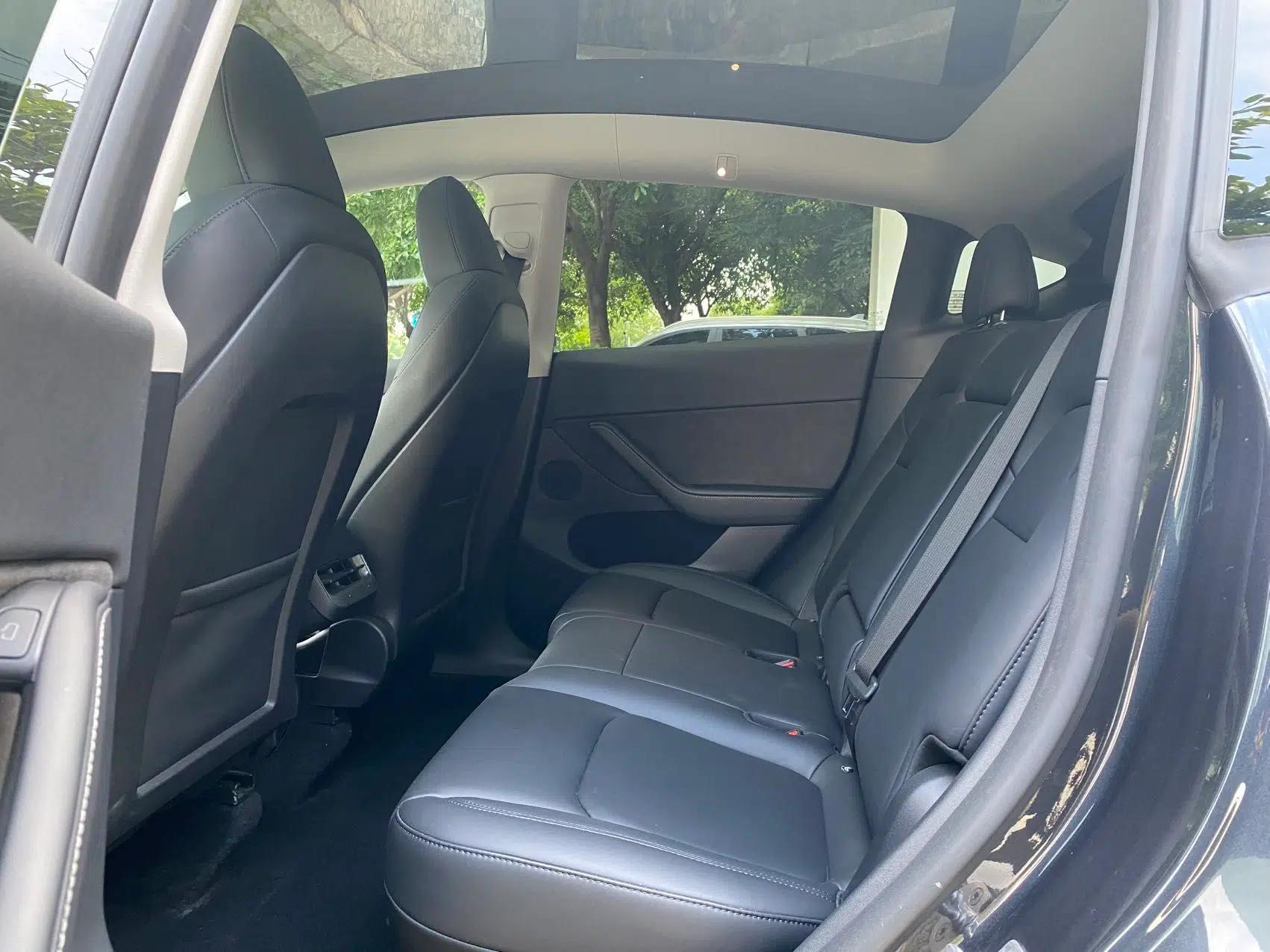 Tesla Model Y 2024 Rear-Wheel-Drive Version — миниатюра 10