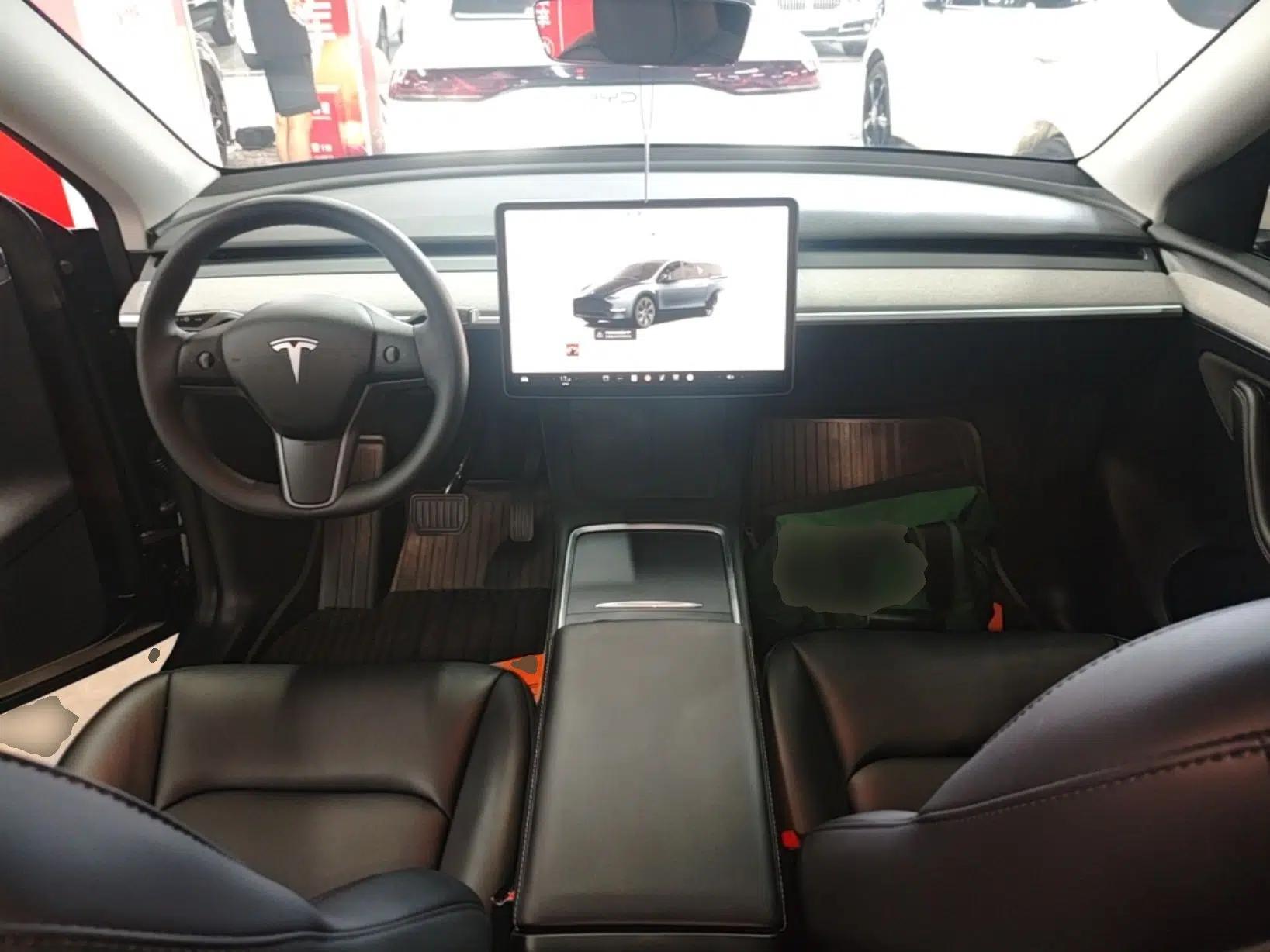 Tesla Model Y 2024 Rear-Wheel-Drive Version — миниатюра 17