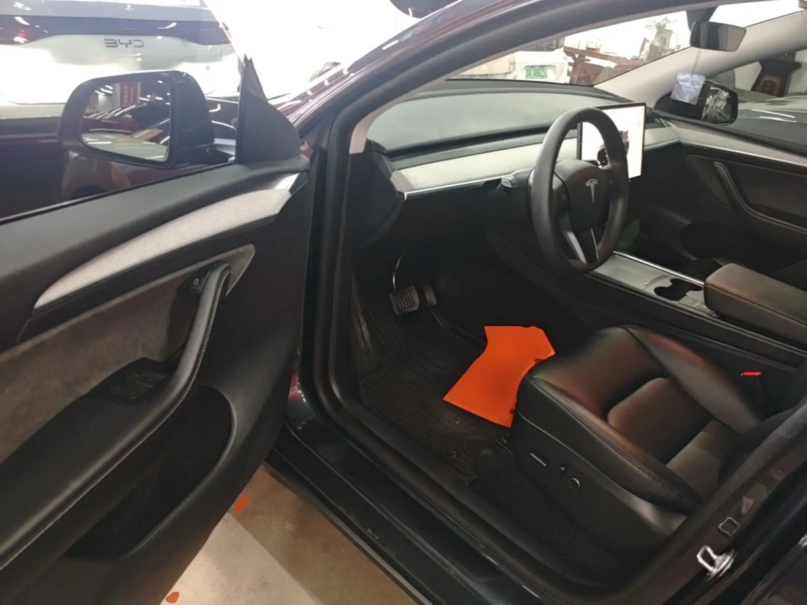 Tesla Model Y 2024 Rear-Wheel-Drive Version — миниатюра 23