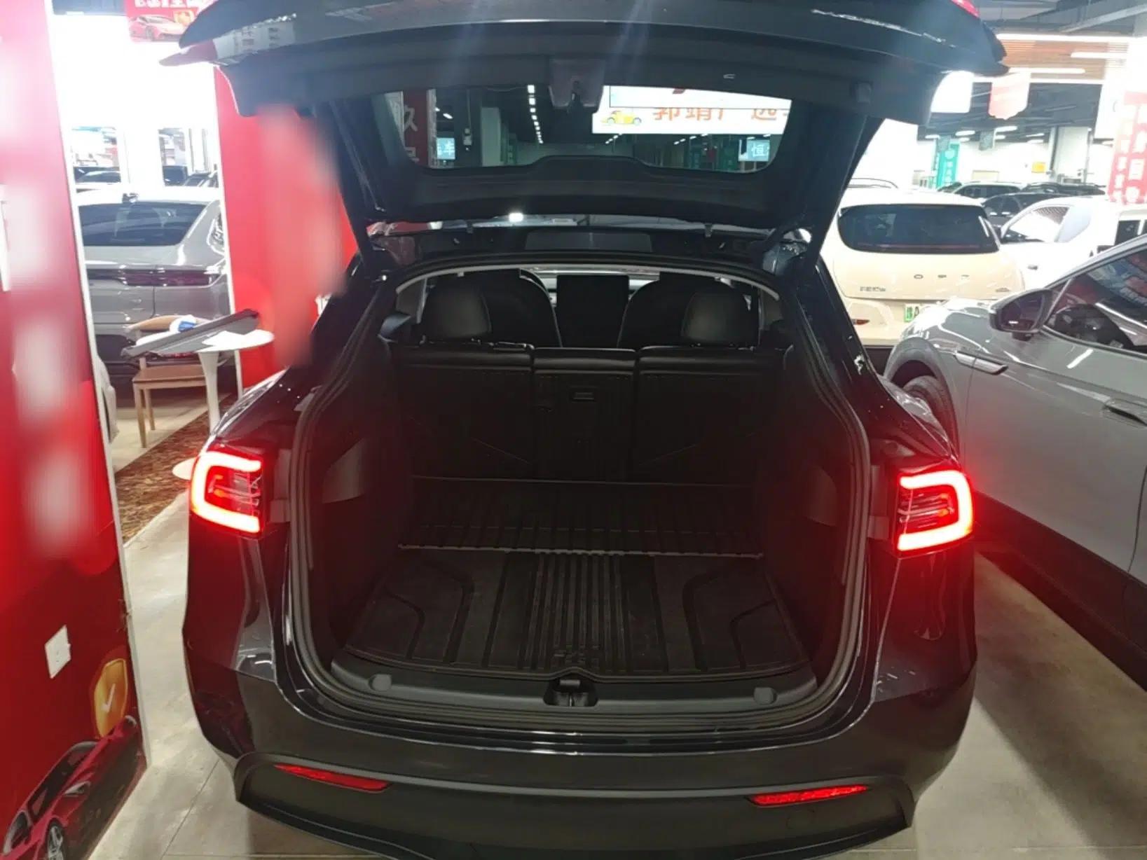 Tesla Model Y 2024 Rear-Wheel-Drive Version — миниатюра 27