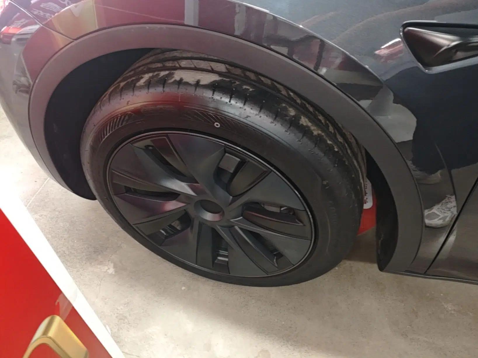 Tesla Model Y 2024 Rear-Wheel-Drive Version — миниатюра 10