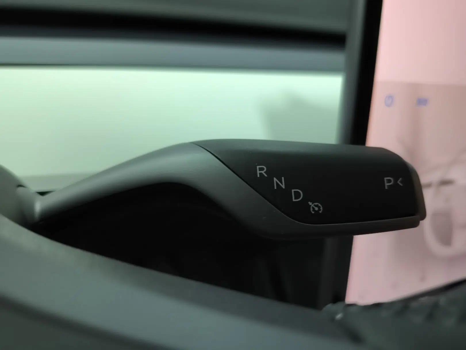 Tesla Model Y 2022 Performance High-Performance All-Wheel-Drive Version — миниатюра 16