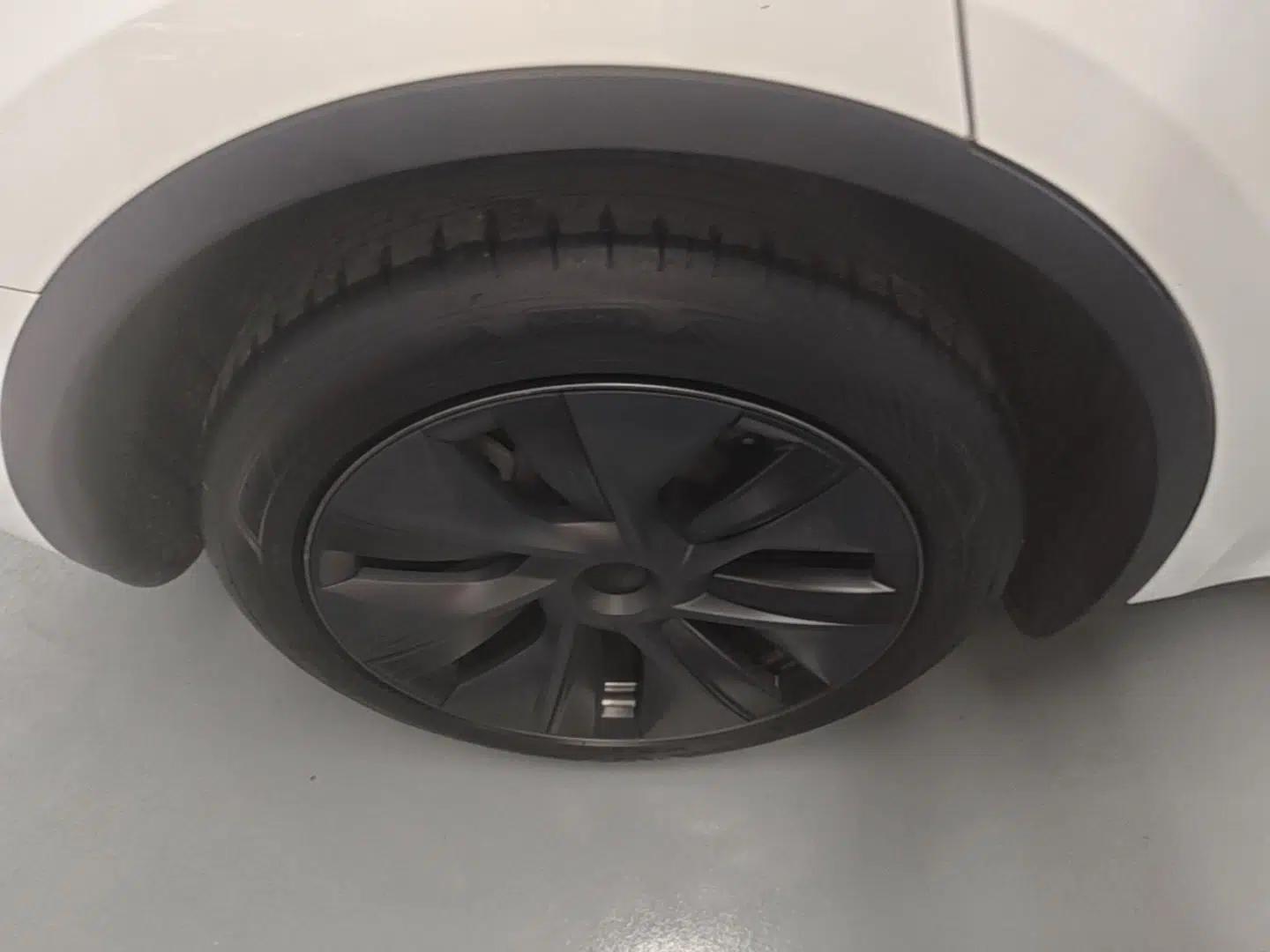 Tesla Model Y 2024 Rear-Wheel-Drive Version — миниатюра 11
