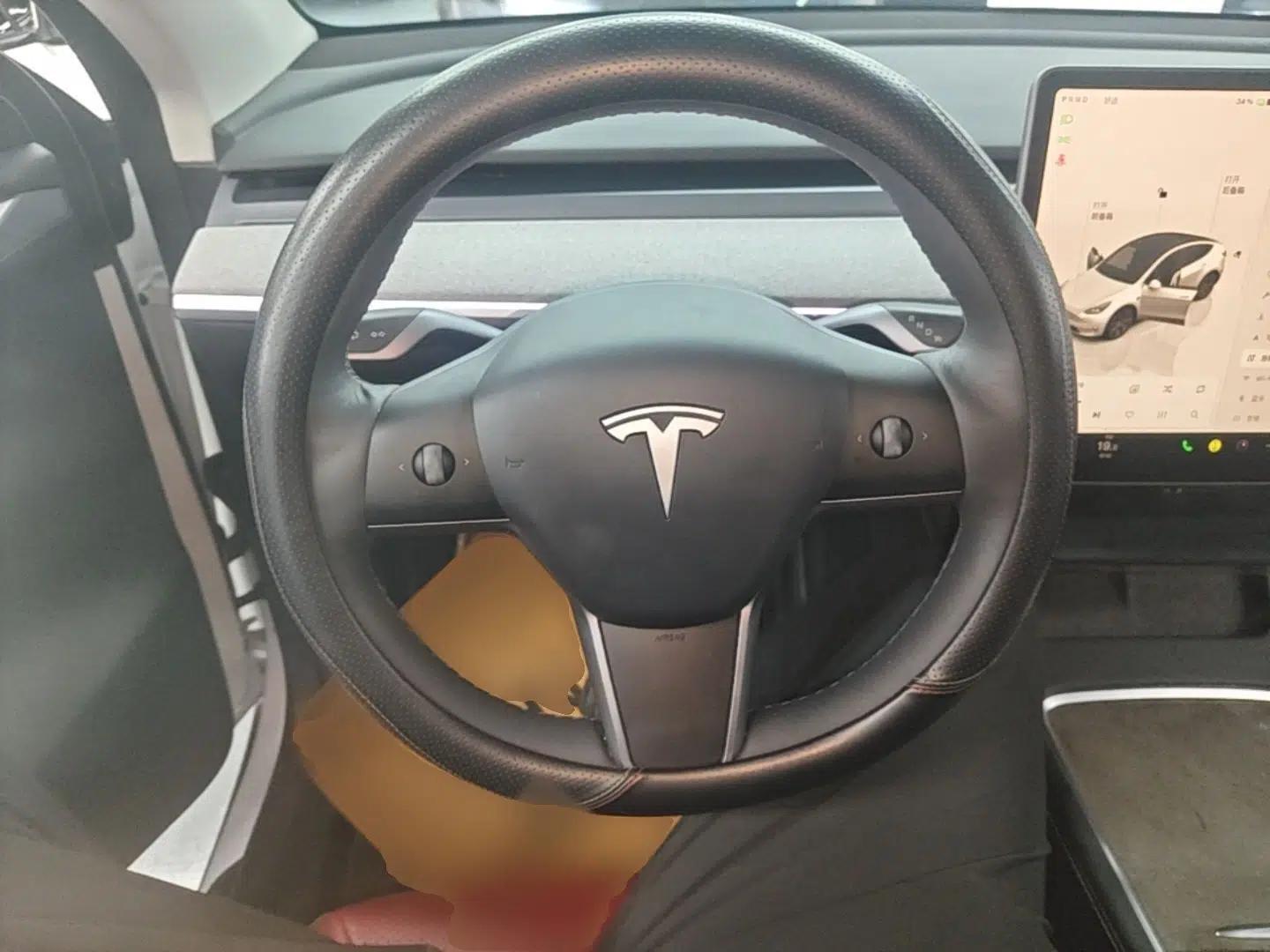 Tesla Model Y 2024 Rear-Wheel-Drive Version — миниатюра 13