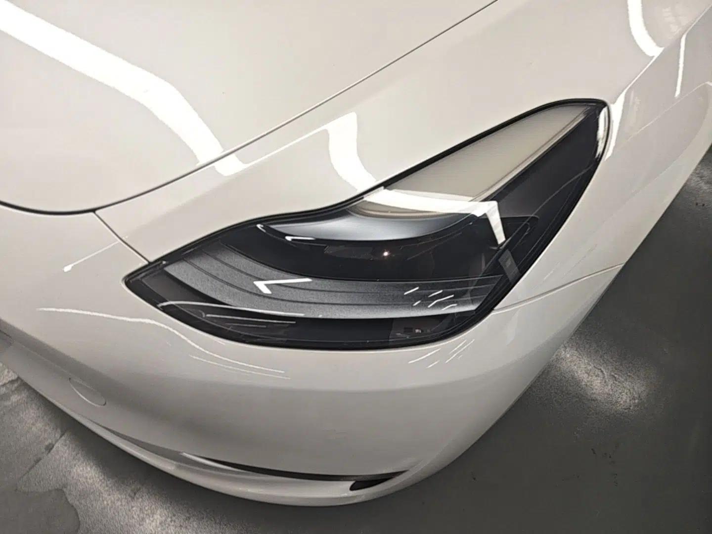 Tesla Model Y 2024 Rear-Wheel-Drive Version — миниатюра 8