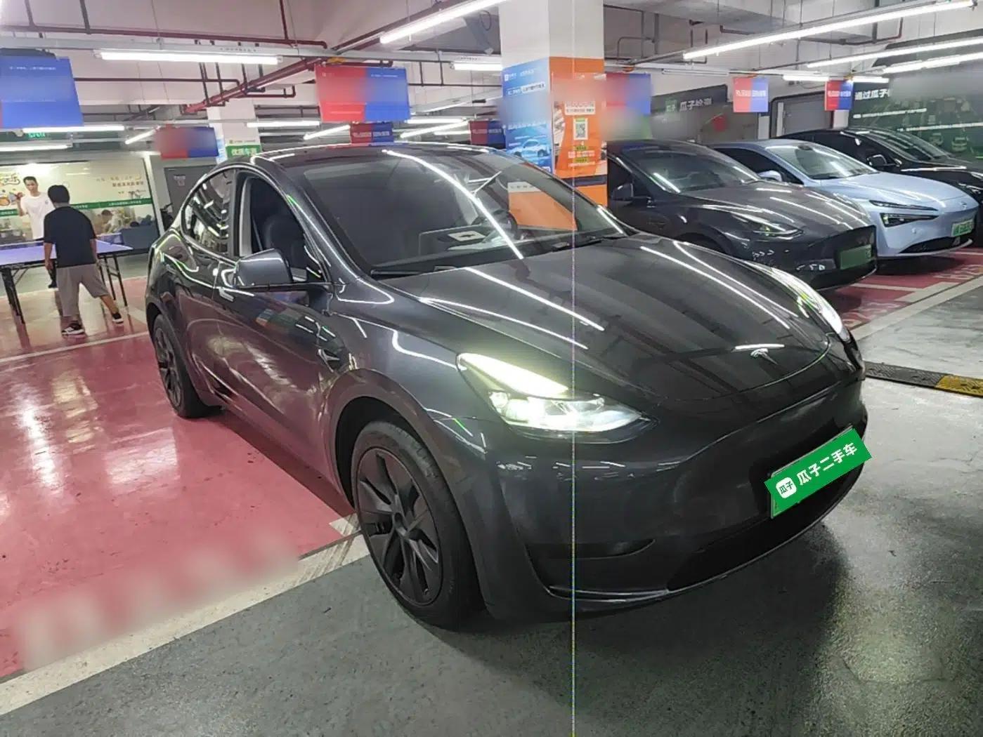 Tesla Model Y 2024 Rear-Wheel-Drive Version — миниатюра 3