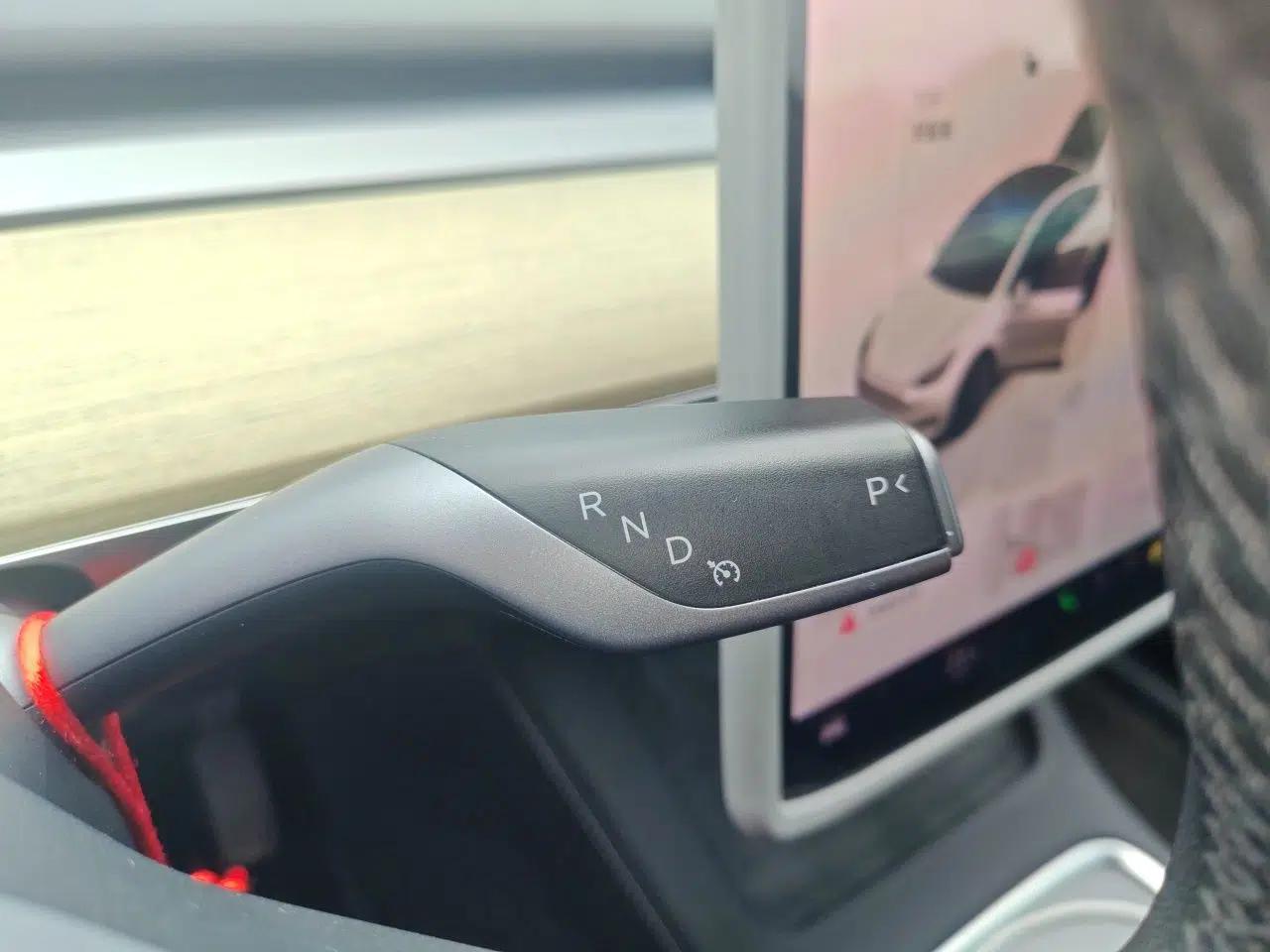 Tesla Model Y 2022 Revised Version Long-Range All-Wheel Drive — миниатюра 14