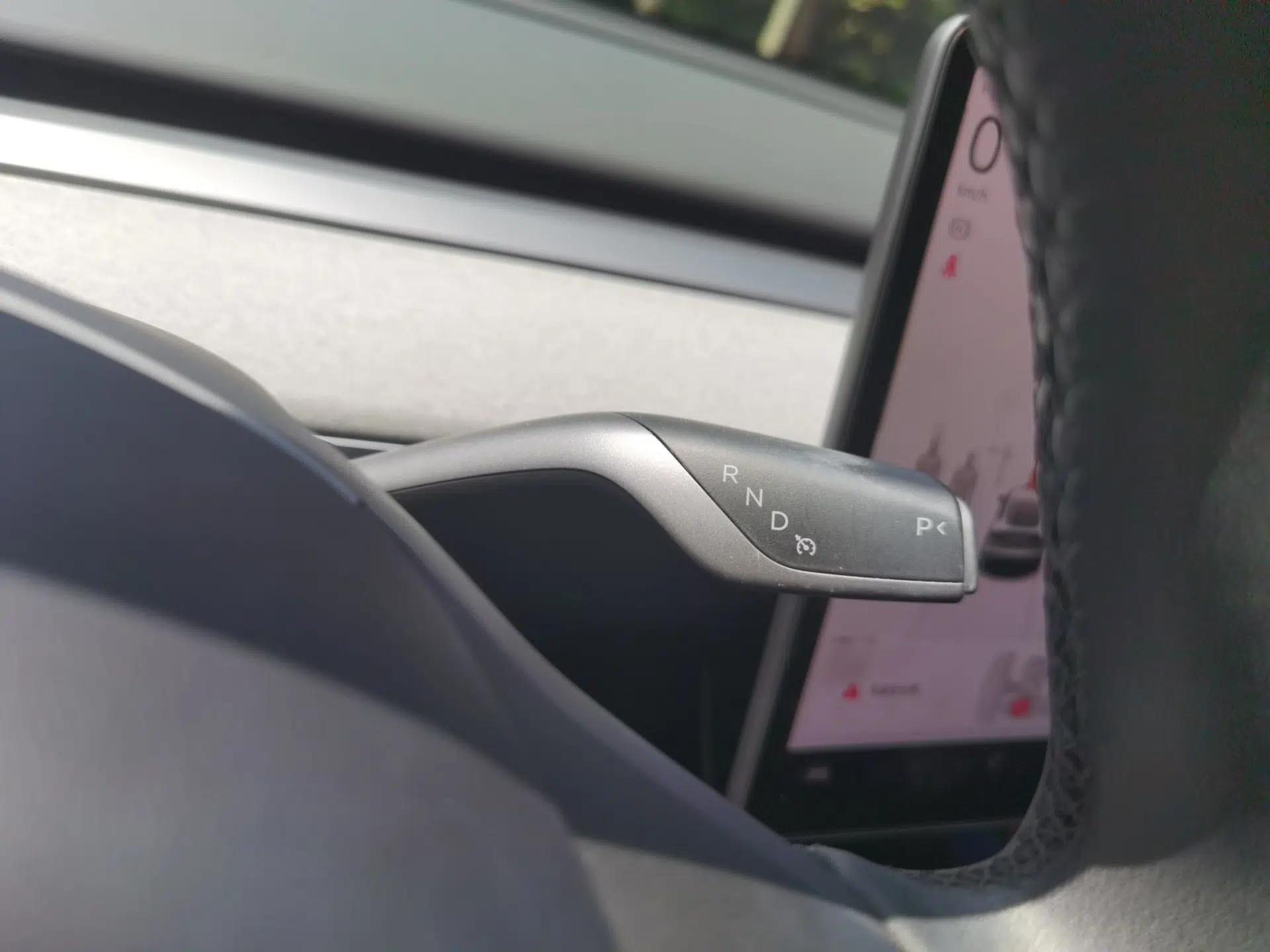 Tesla Model Y 2023 Rear-Wheel-Drive Version — миниатюра 14