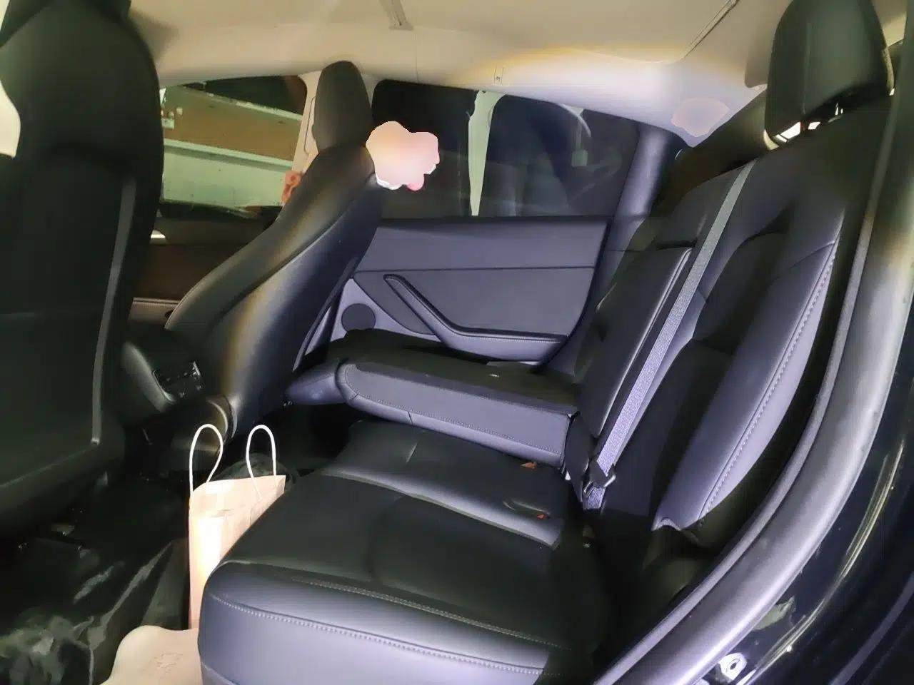 Tesla Model Y 2023 Rear-Wheel-Drive Version — миниатюра 17