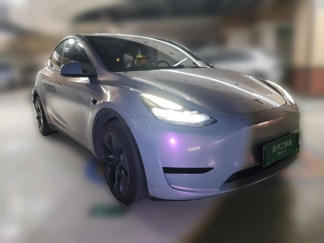 Tesla Model Y 2023 Rear-Wheel-Drive Version — миниатюра 3