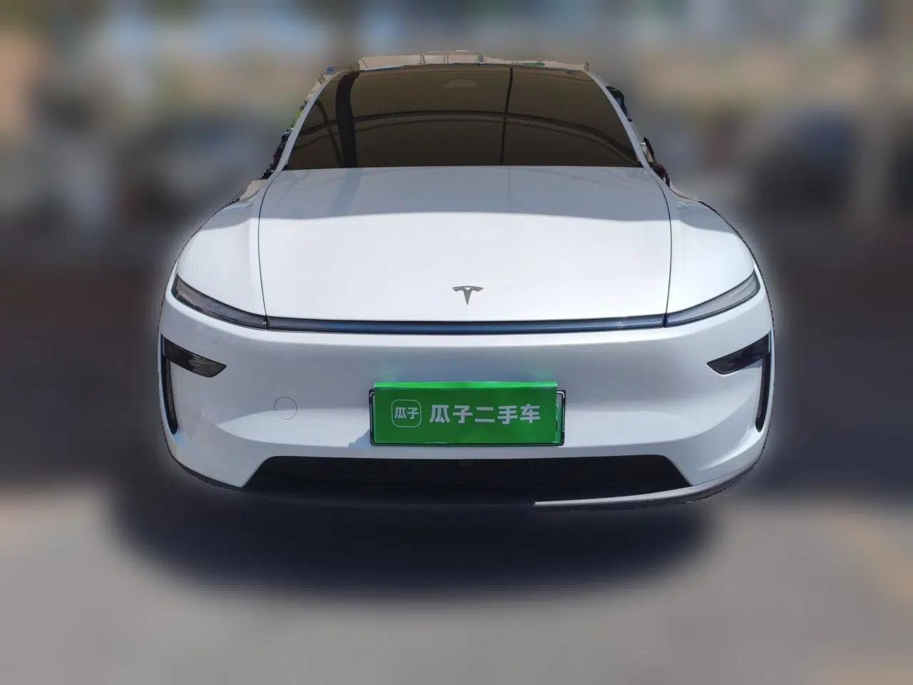 Tesla Model Y 2026 Long-Range All-Wheel-Drive Model — миниатюра 2