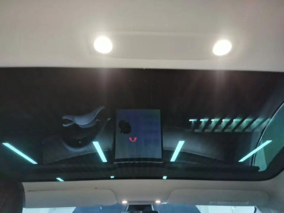 Tesla Model 3 2019 Standard Range Rear-Drive Upgraded Version — миниатюра 21