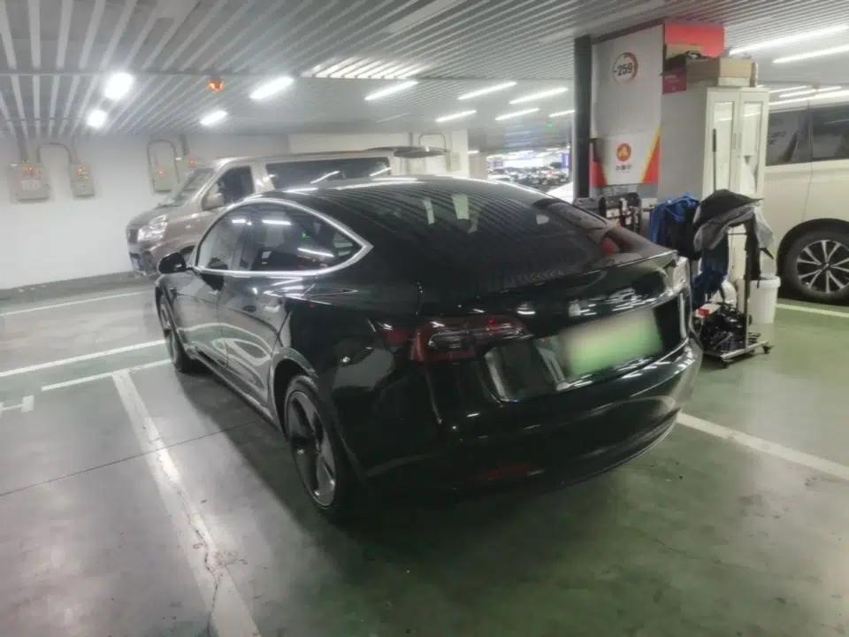 Tesla Model 3 2019 Standard Range Rear-Drive Upgraded Version — миниатюра 4