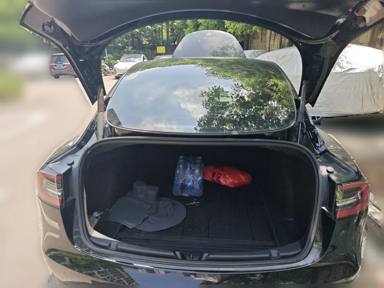 Tesla Model 3 2022 Rear-Wheel-Drive Version — миниатюра 19