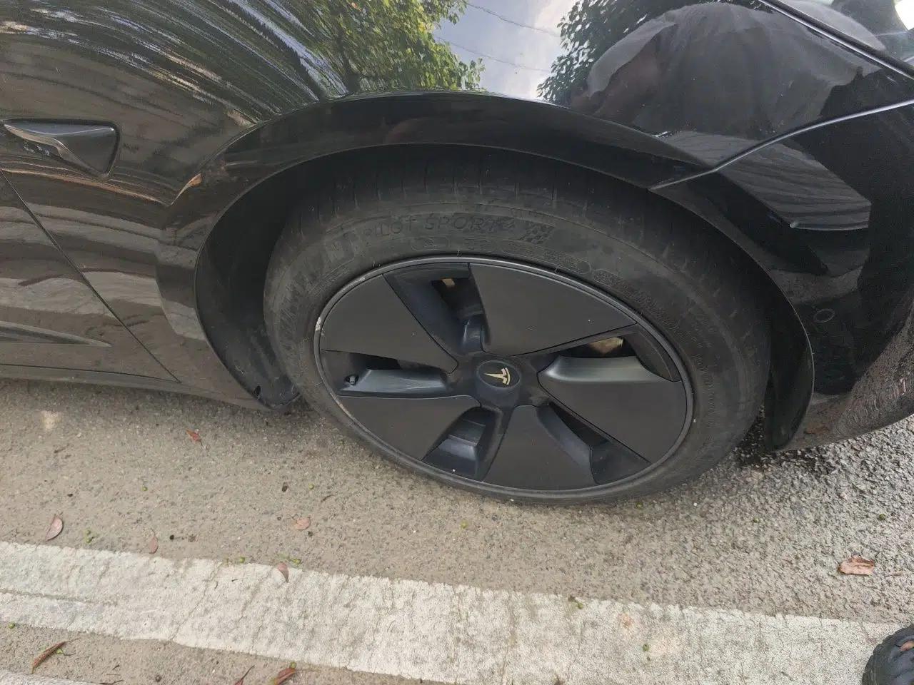 Tesla Model 3 2022 Rear-Wheel-Drive Version — миниатюра 8