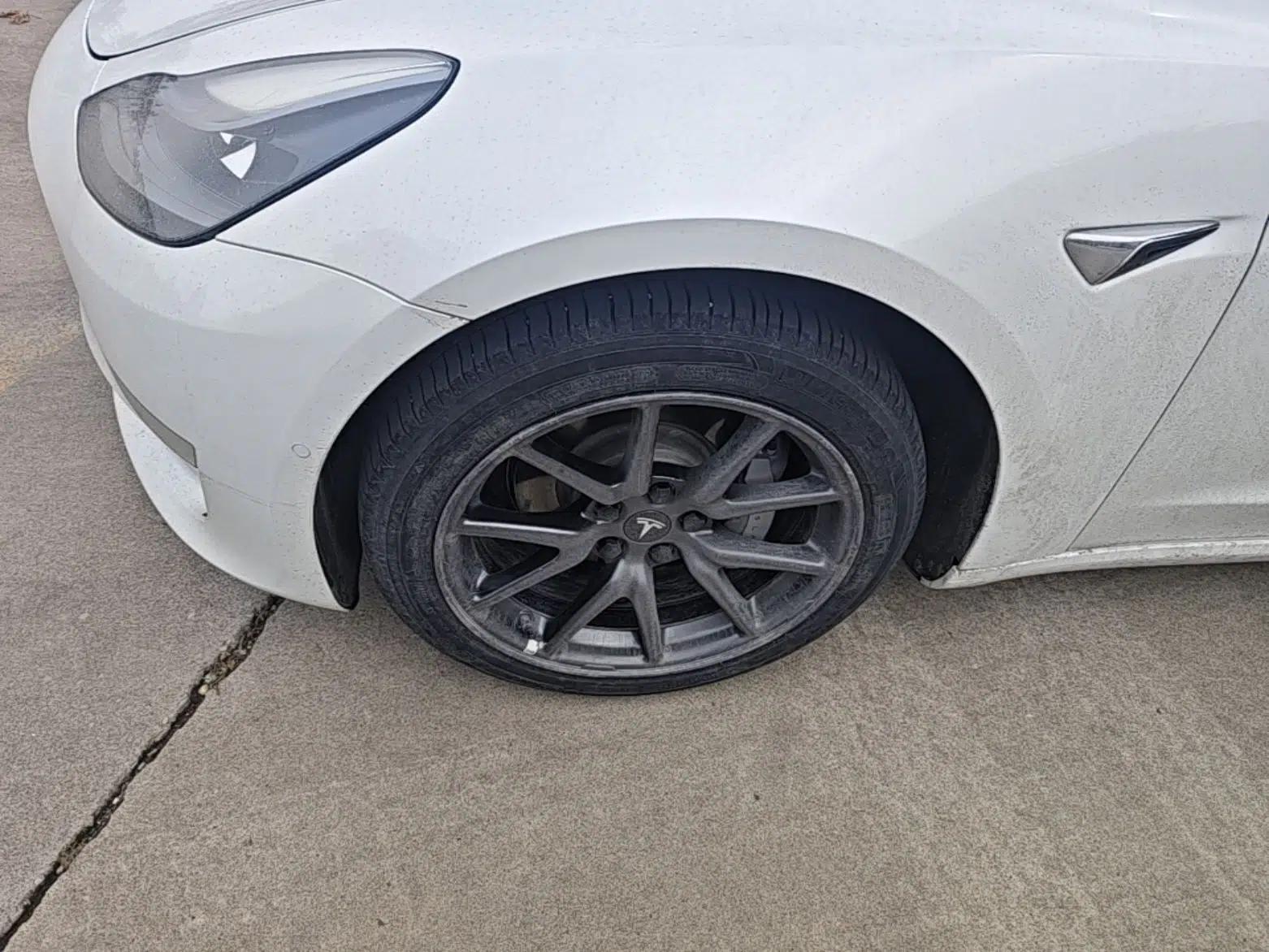 Tesla Model 3 2020 Refreshed Version Long-Range Rear-Wheel Drive — миниатюра 10