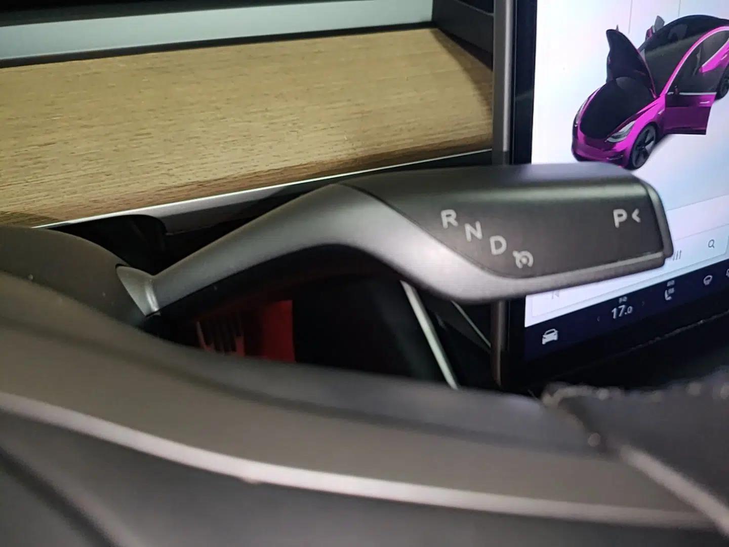 Tesla Model 3 2020 Standard Range Rear-Wheel Drive Upgraded Version — миниатюра 16