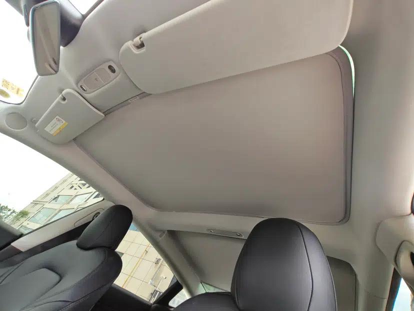 Tesla Model 3 2019 Standard Range Rear-Drive Upgraded Version — миниатюра 15