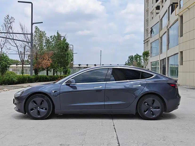 Tesla Model 3 2019 Standard Range Rear-Drive Upgraded Version — миниатюра 6
