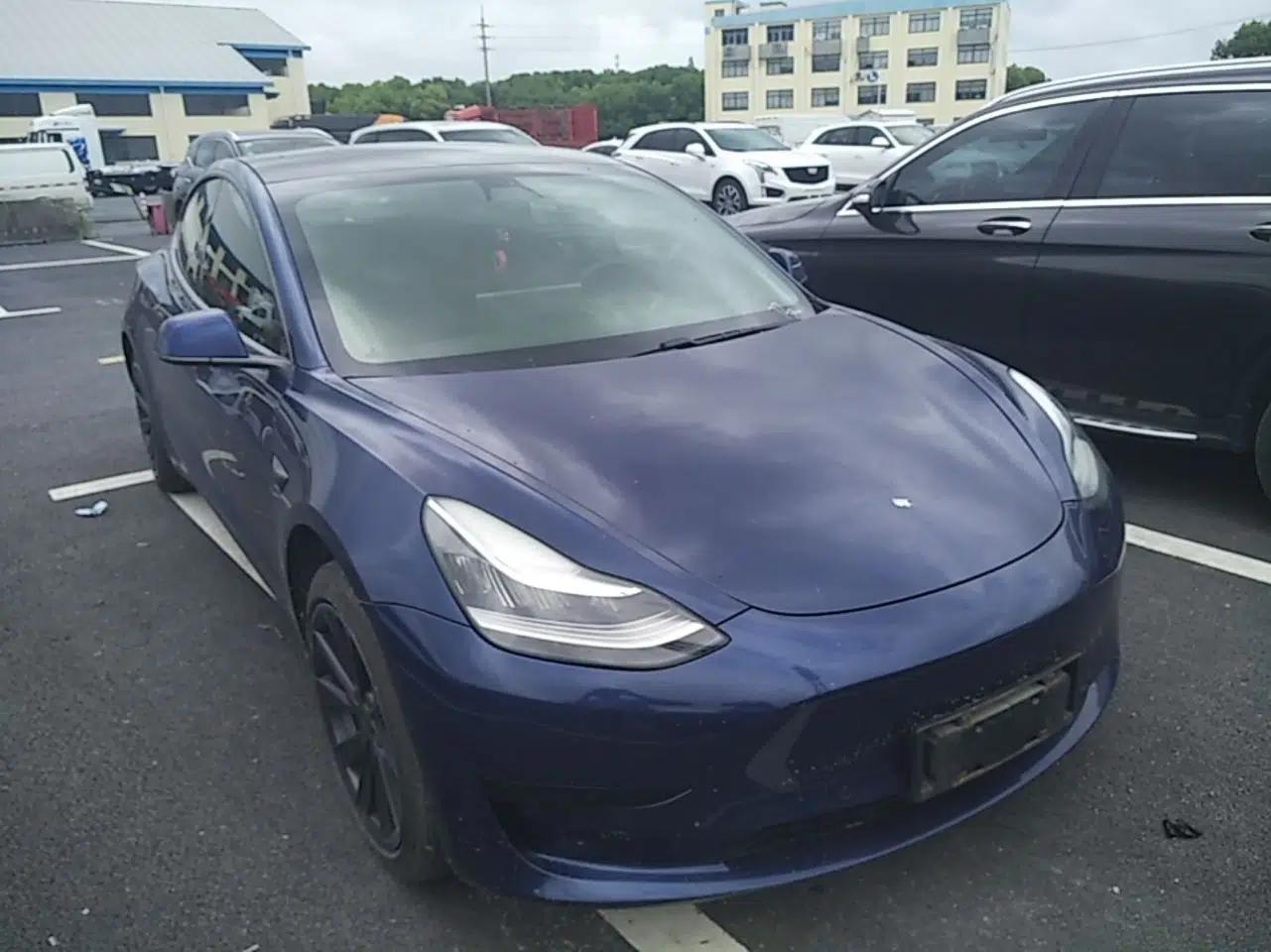 Tesla Model 3 2019 Standard Range Rear-Drive Upgraded Version — миниатюра 3