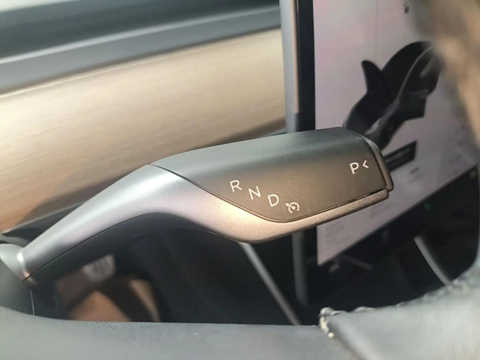 Tesla Model 3 2019 Standard Range Rear-Drive Upgraded Version — миниатюра 16