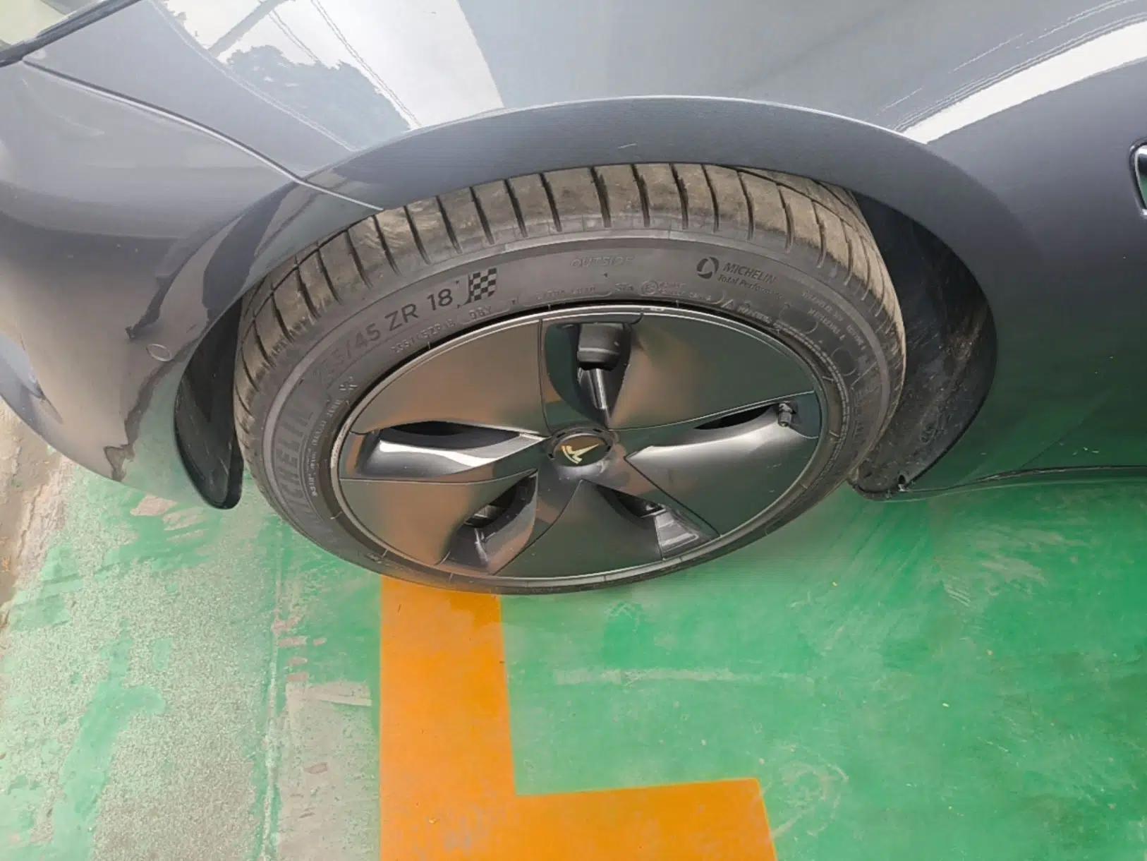 Tesla Model 3 2019 Standard Range Rear-Drive Upgraded Version — миниатюра 10