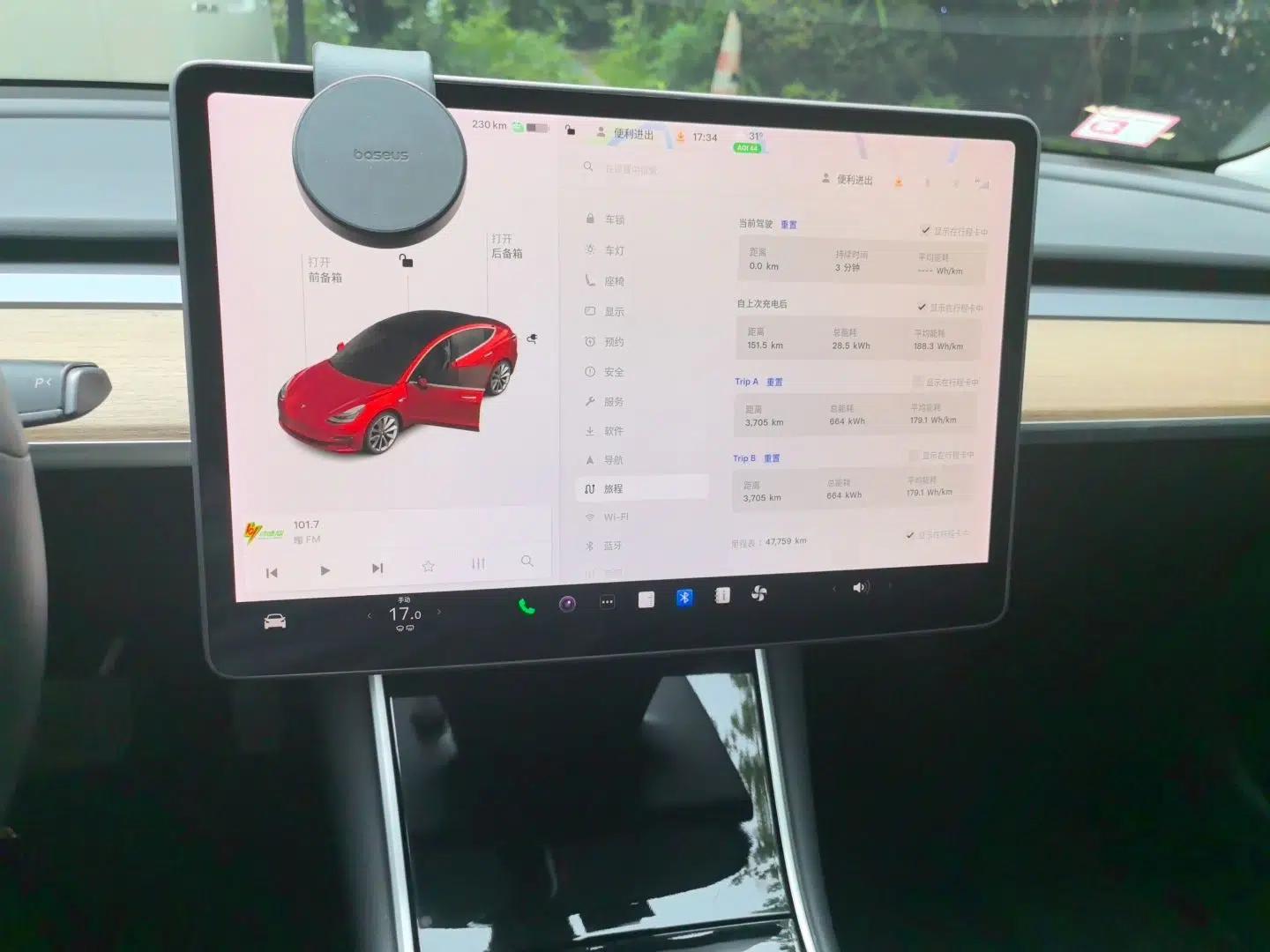 Tesla Model 3 2020 Refreshed Version Long-Range Rear-Wheel Drive — миниатюра 13