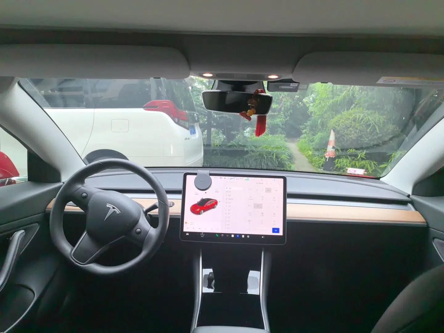 Tesla Model 3 2020 Refreshed Version Long-Range Rear-Wheel Drive — миниатюра 18