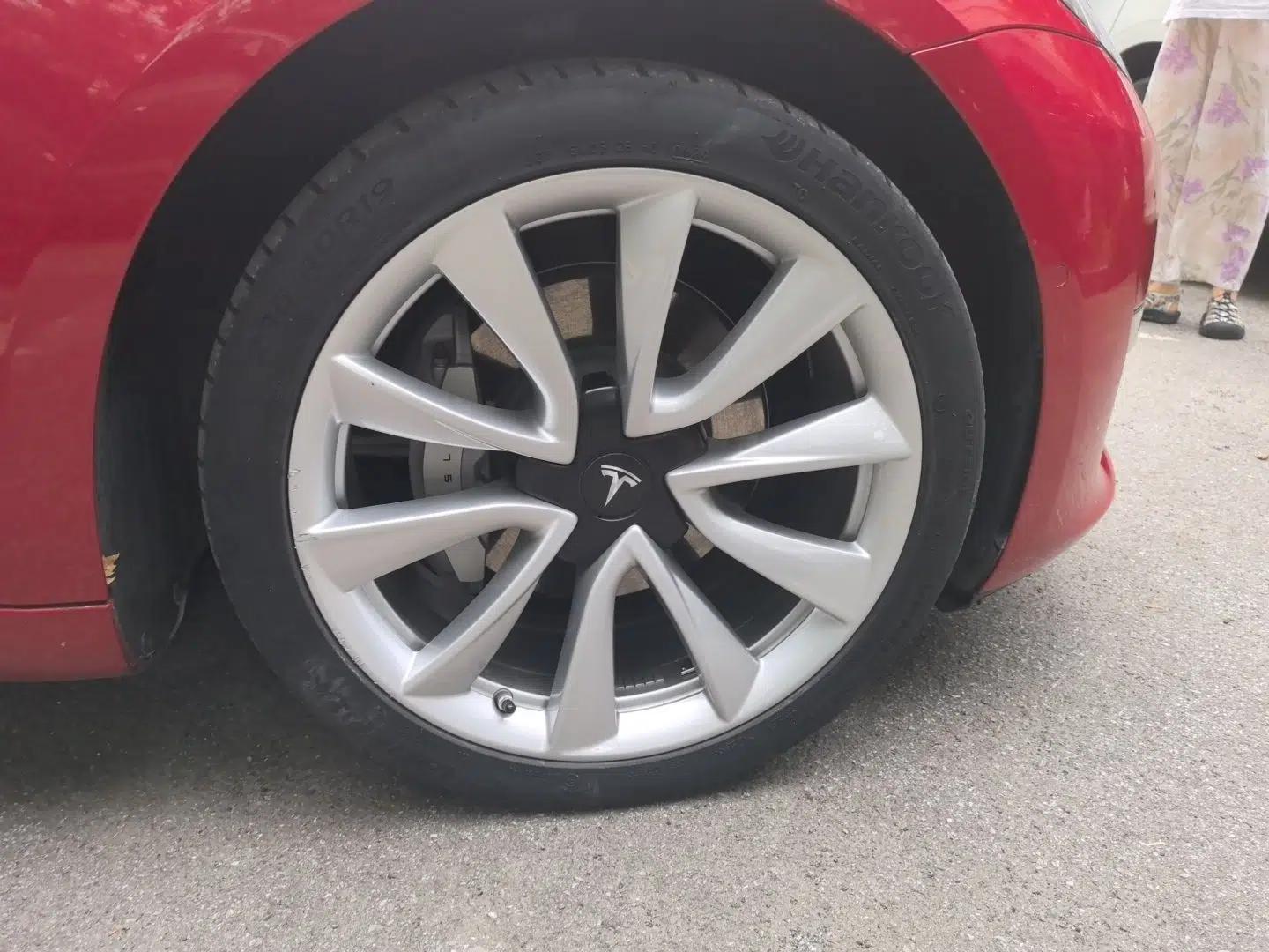 Tesla Model 3 2020 Refreshed Version Long-Range Rear-Wheel Drive — миниатюра 8