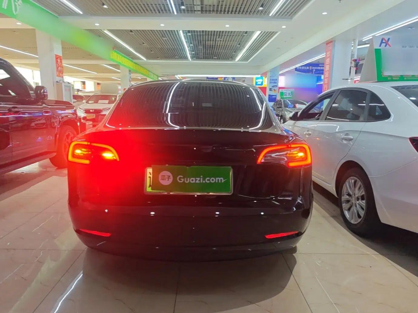 Tesla Model 3 2019 Standard Range Rear-Drive Upgraded Version — миниатюра 5