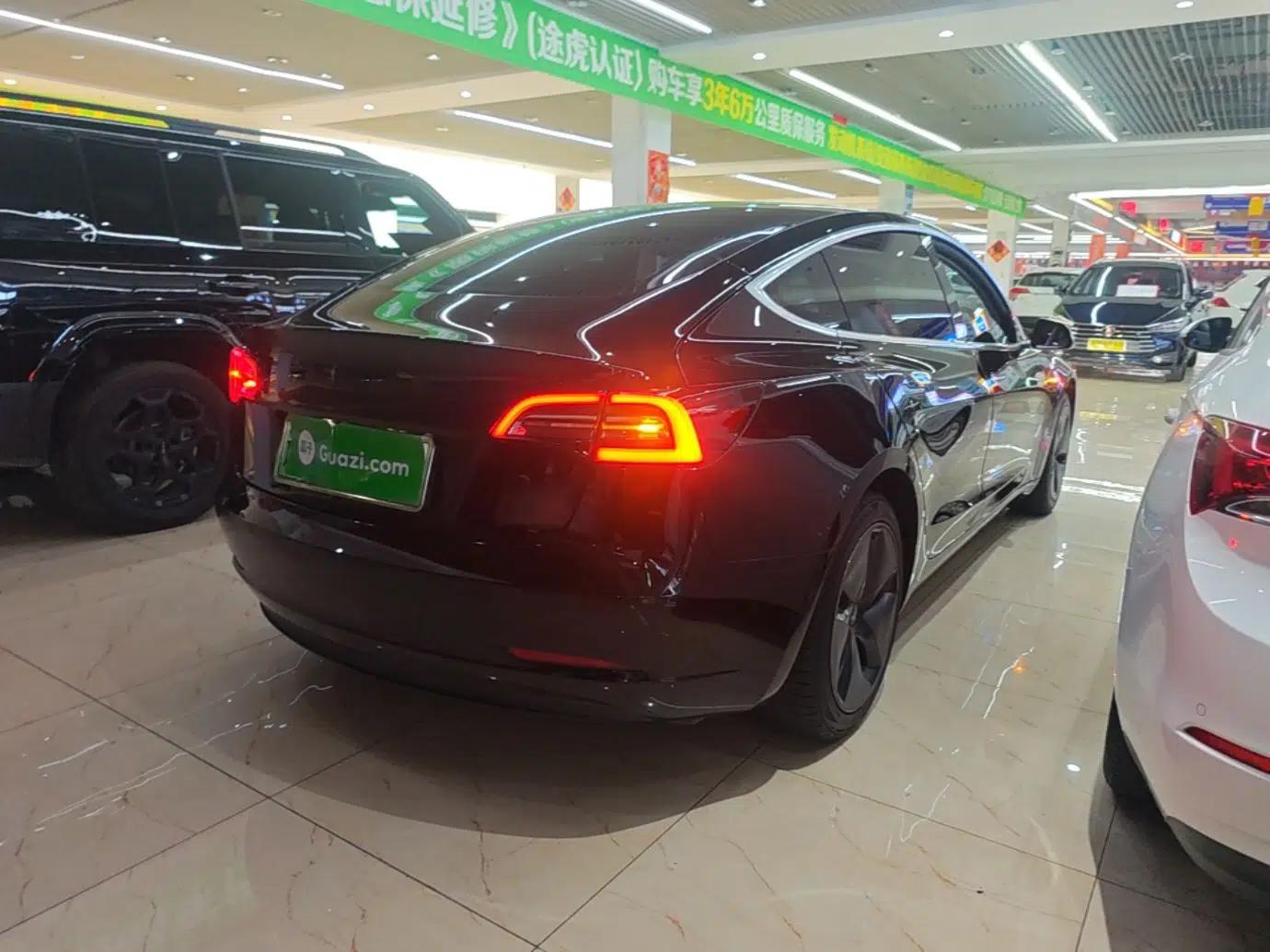 Tesla Model 3 2019 Standard Range Rear-Drive Upgraded Version — миниатюра 6