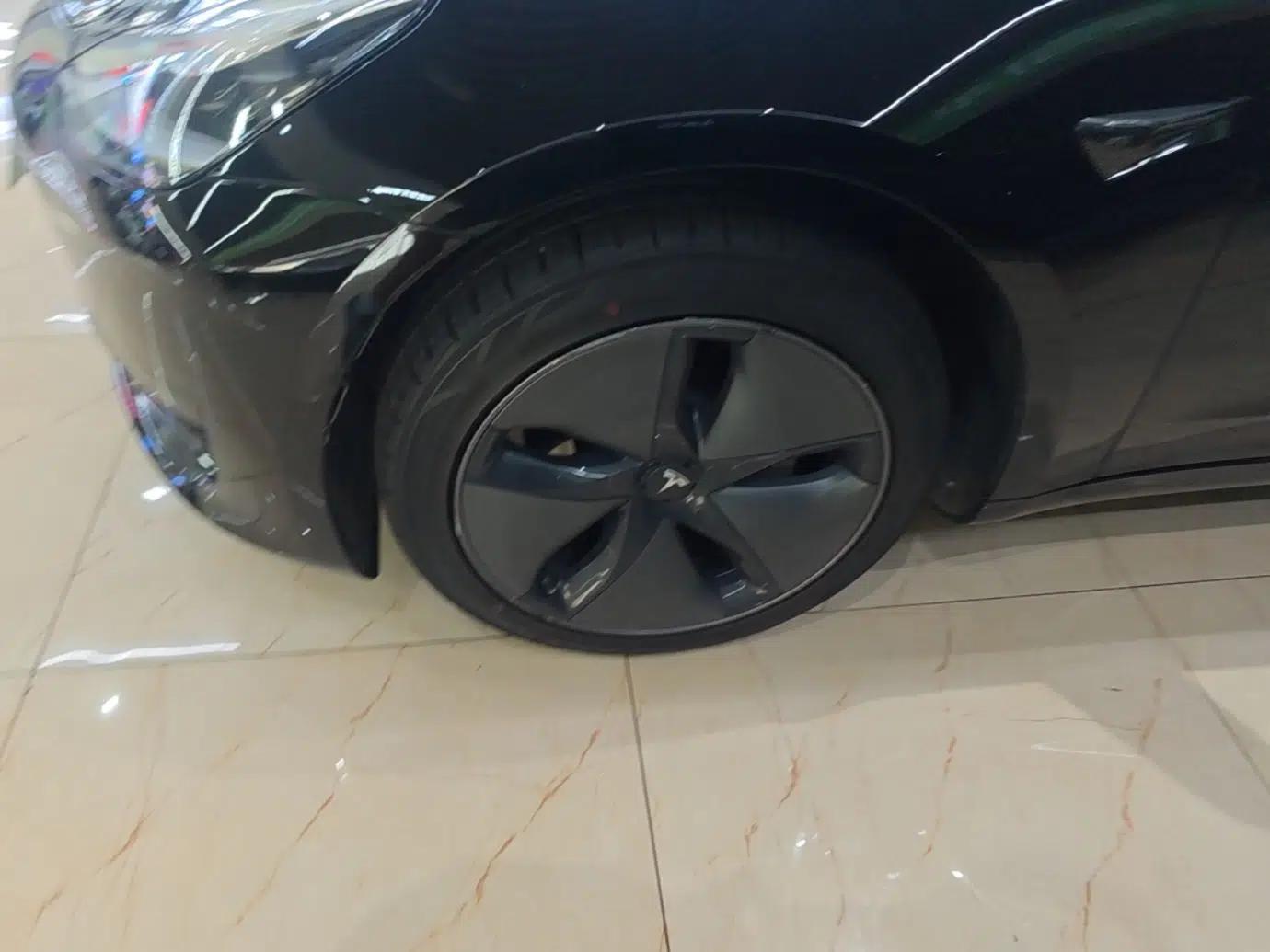 Tesla Model 3 2019 Standard Range Rear-Drive Upgraded Version — миниатюра 10
