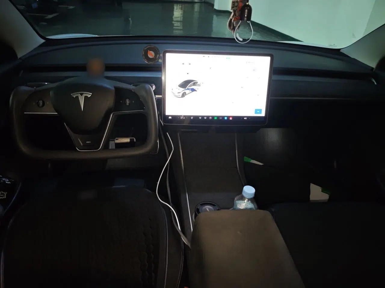 Tesla Model 3 2019 Long-Range All-Wheel-Drive Version — миниатюра 9