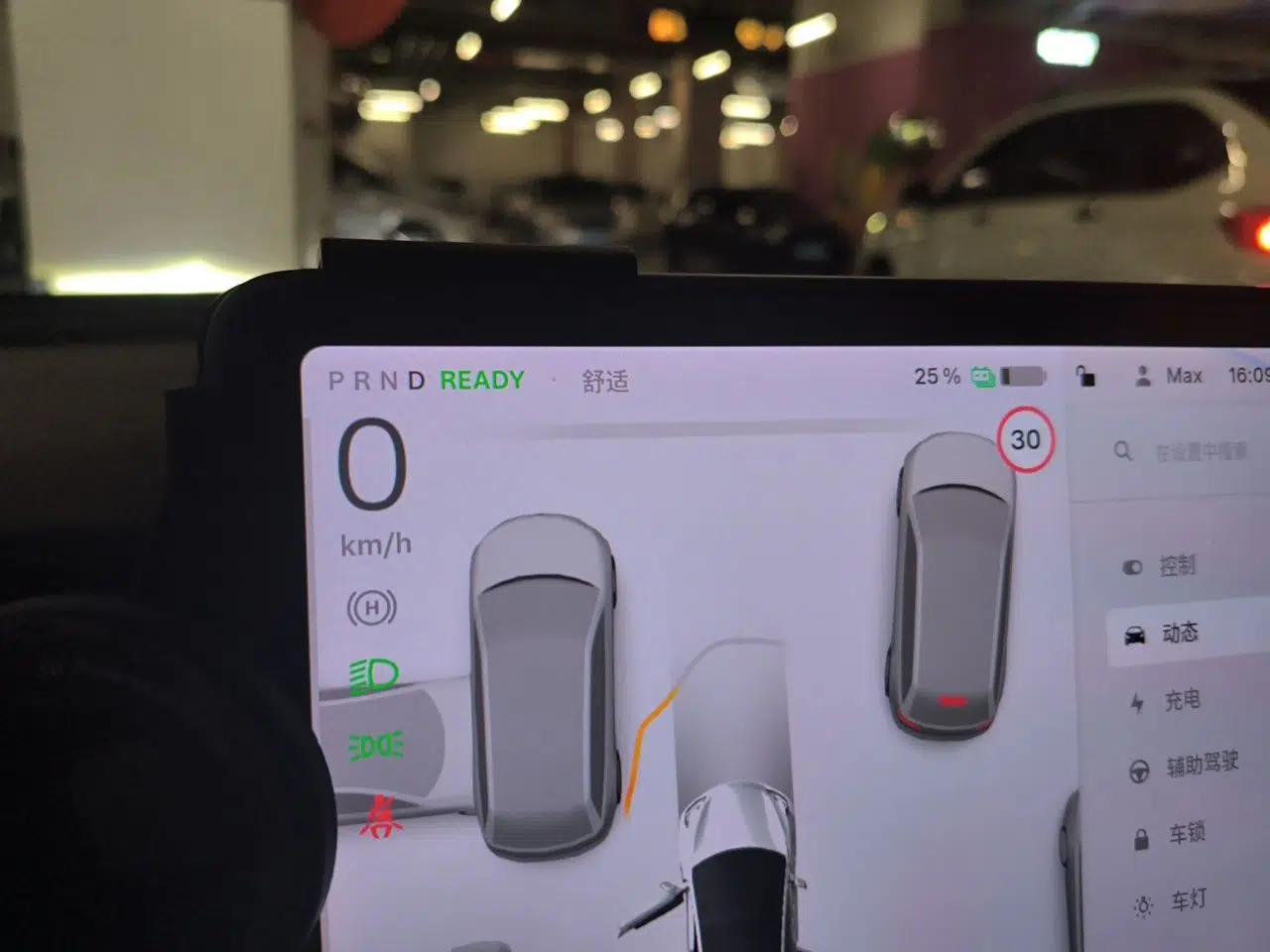 Tesla Model 3 2020 Standard Range Rear-Wheel Drive Upgraded Version — миниатюра 11
