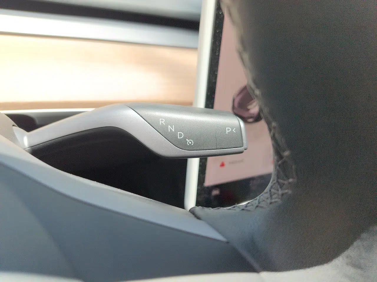 Tesla Model 3 2022 Rear-Wheel-Drive Version — миниатюра 14