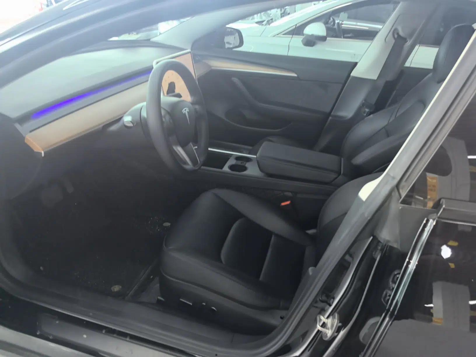Tesla Model 3 2022 Rear-Wheel-Drive Version — миниатюра 22