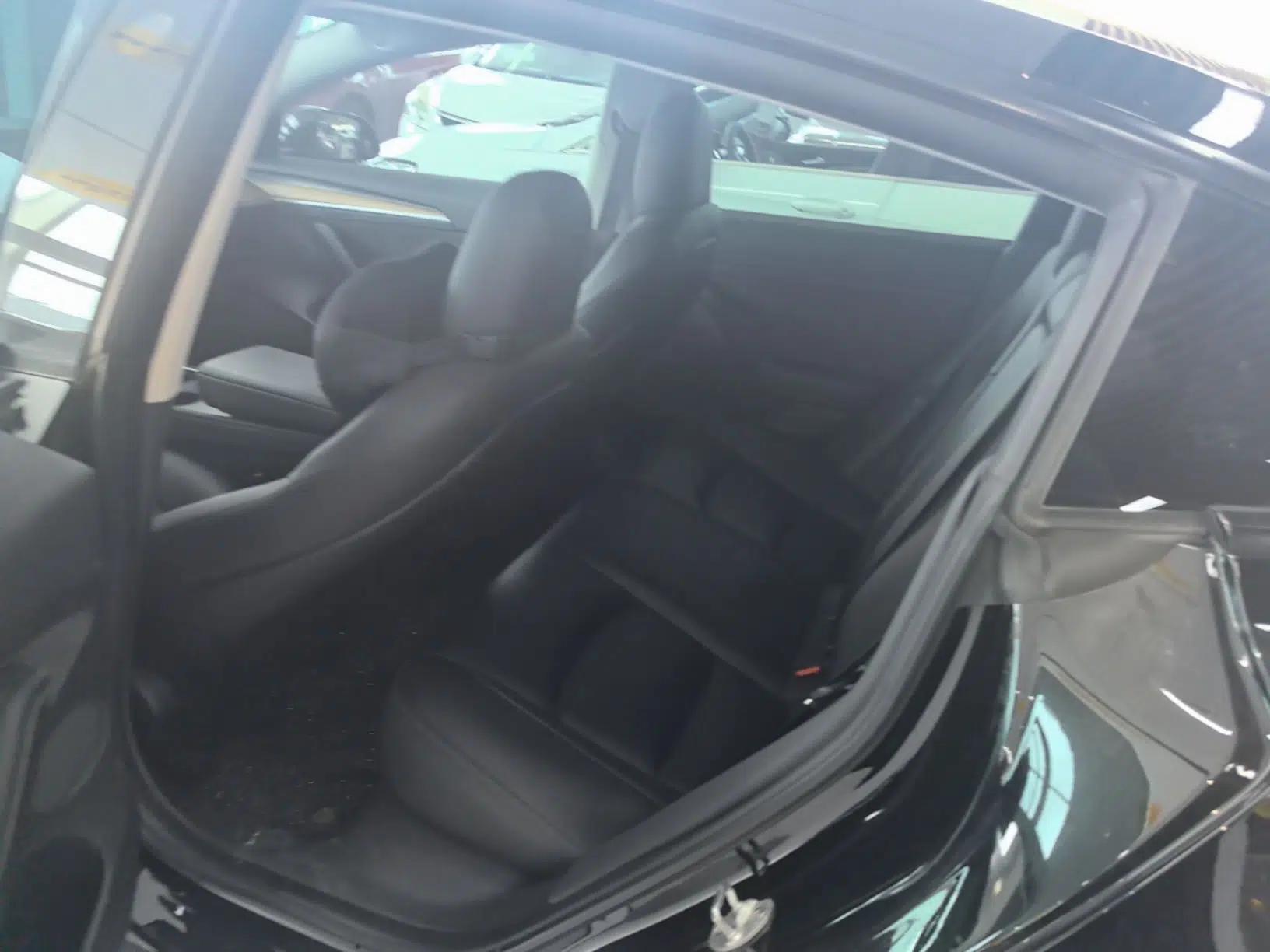 Tesla Model 3 2022 Rear-Wheel-Drive Version — миниатюра 25
