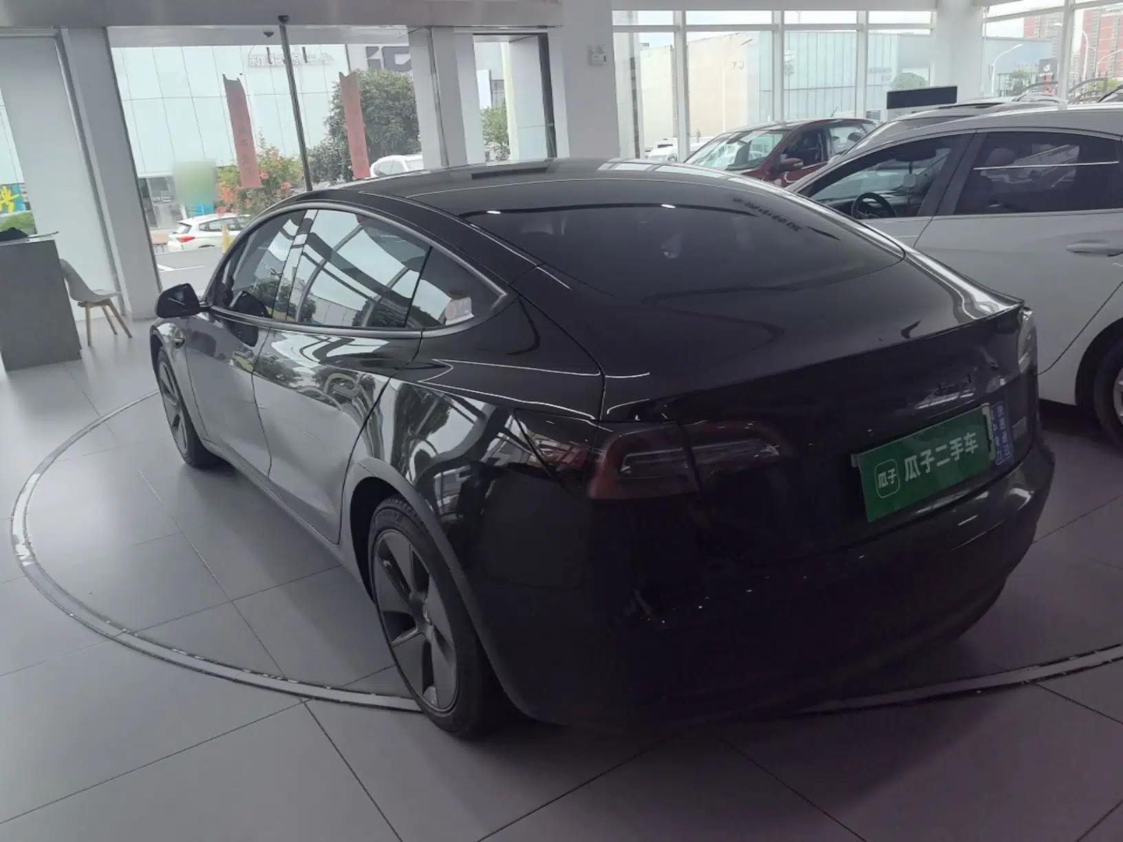 Tesla Model 3 2022 Rear-Wheel-Drive Version — миниатюра 4