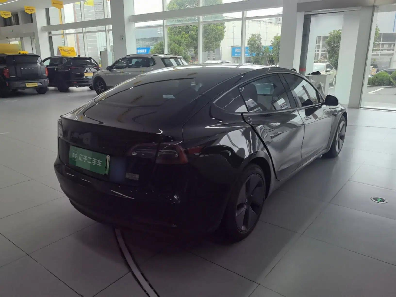 Tesla Model 3 2022 Rear-Wheel-Drive Version — миниатюра 6