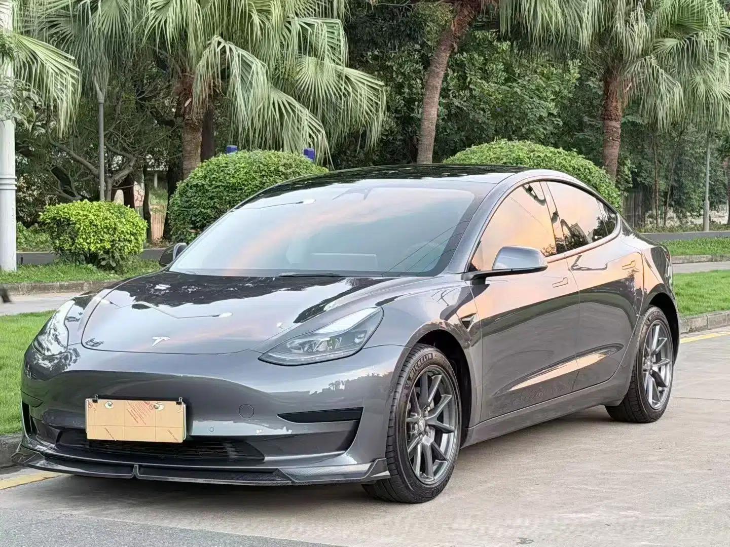Tesla Model 3 2022 Rear-Wheel-Drive Version — миниатюра 1