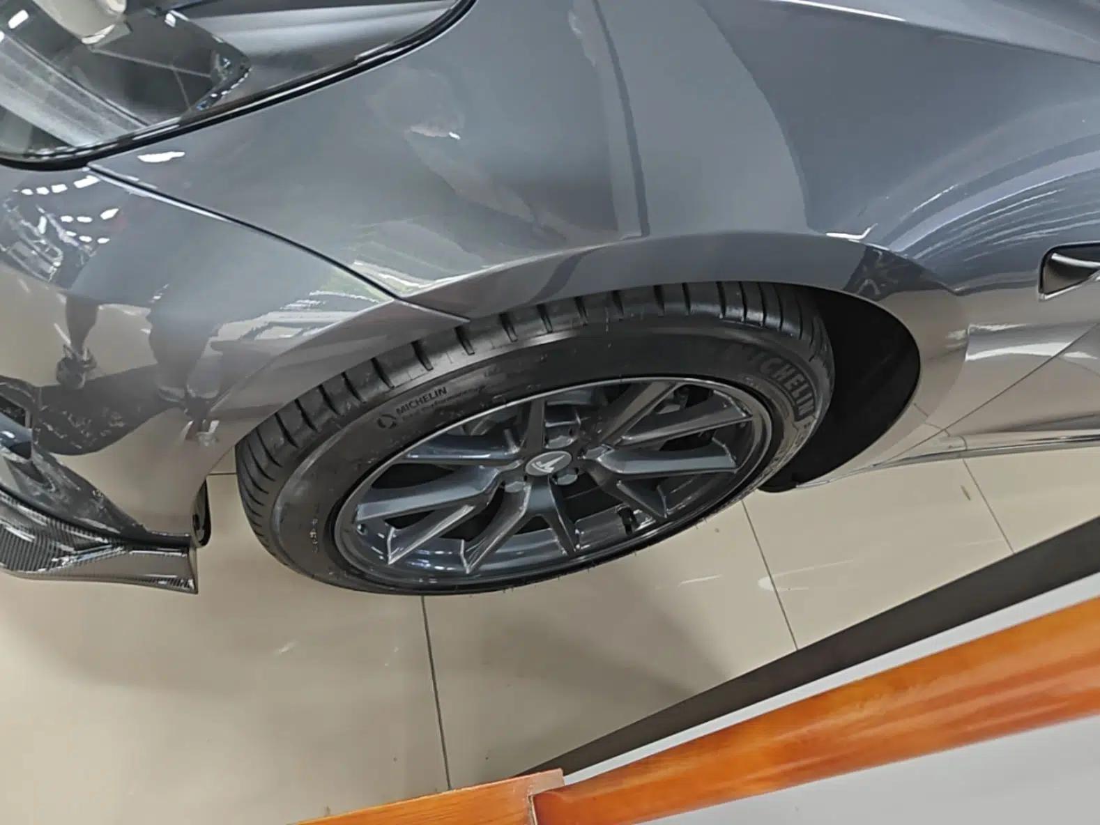 Tesla Model 3 2022 Rear-Wheel-Drive Version — миниатюра 10