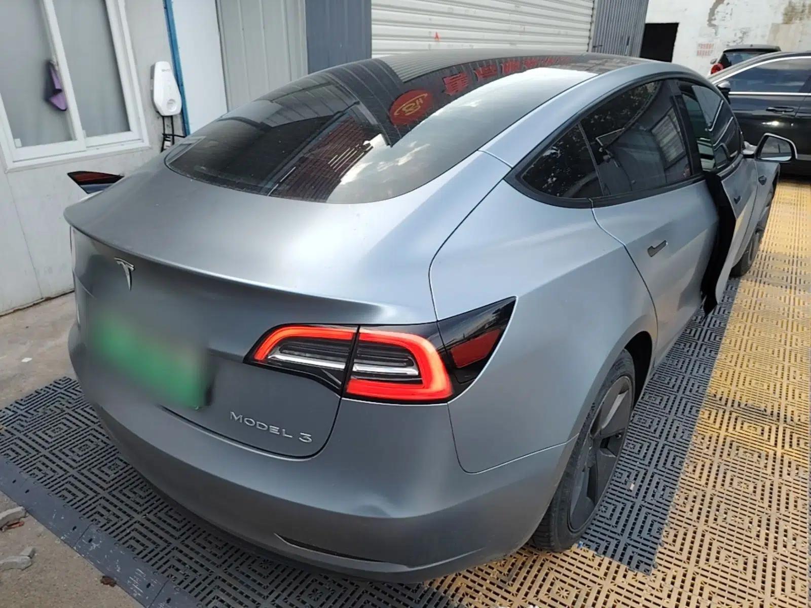 Tesla Model 3 2022 Rear-Wheel-Drive Version — миниатюра 6