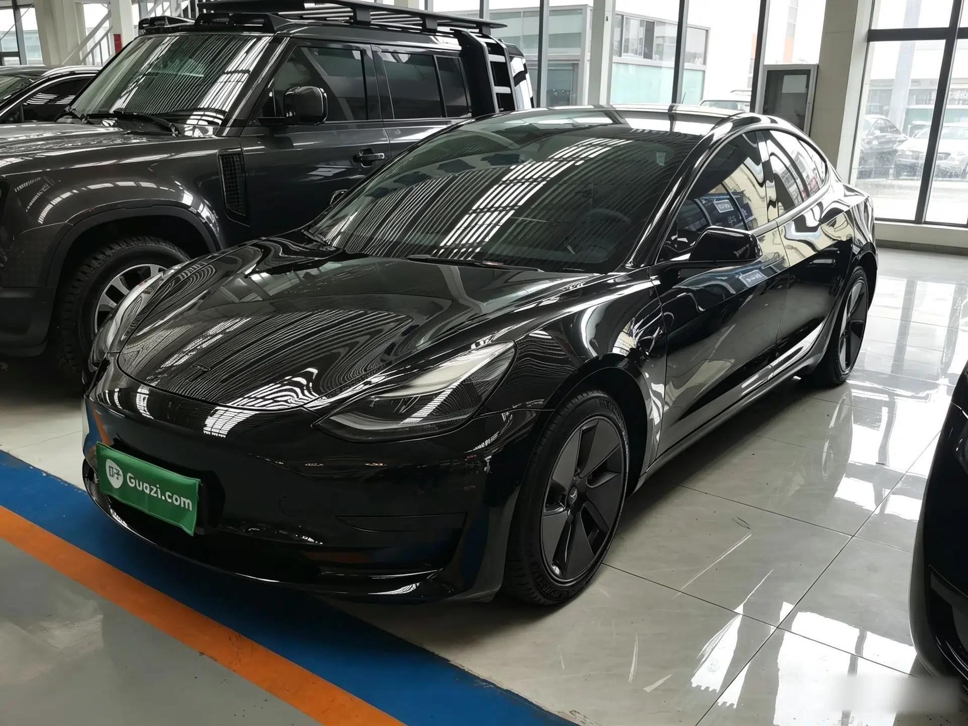 Tesla Model 3 2022 Rear-Wheel-Drive Version — миниатюра 1