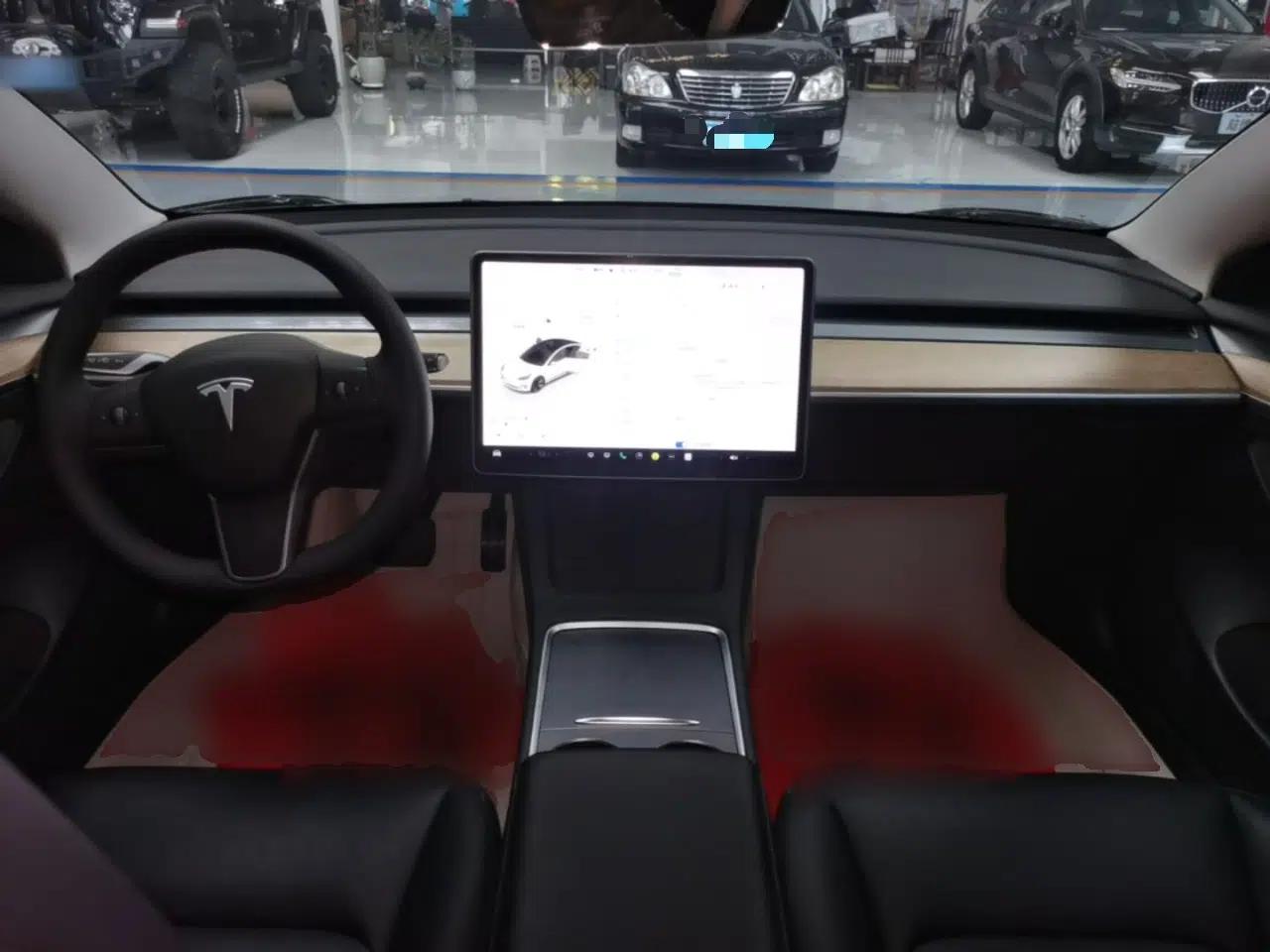 Tesla Model 3 2022 Rear-Wheel-Drive Version — миниатюра 12