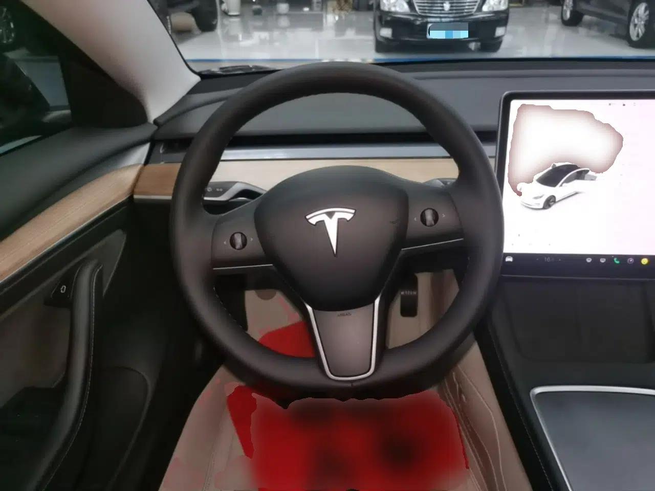 Tesla Model 3 2022 Rear-Wheel-Drive Version — миниатюра 13