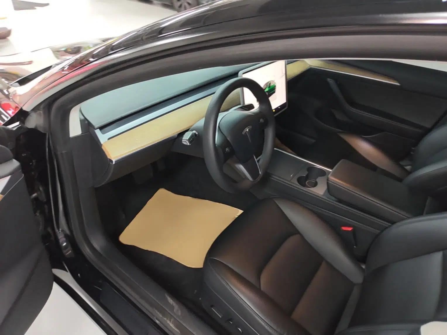 Tesla Model 3 2022 Rear-Wheel-Drive Version — миниатюра 18