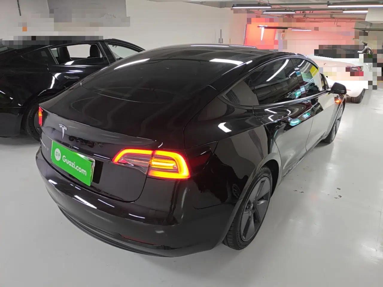 Tesla Model 3 2022 Rear-Wheel-Drive Version — миниатюра 6