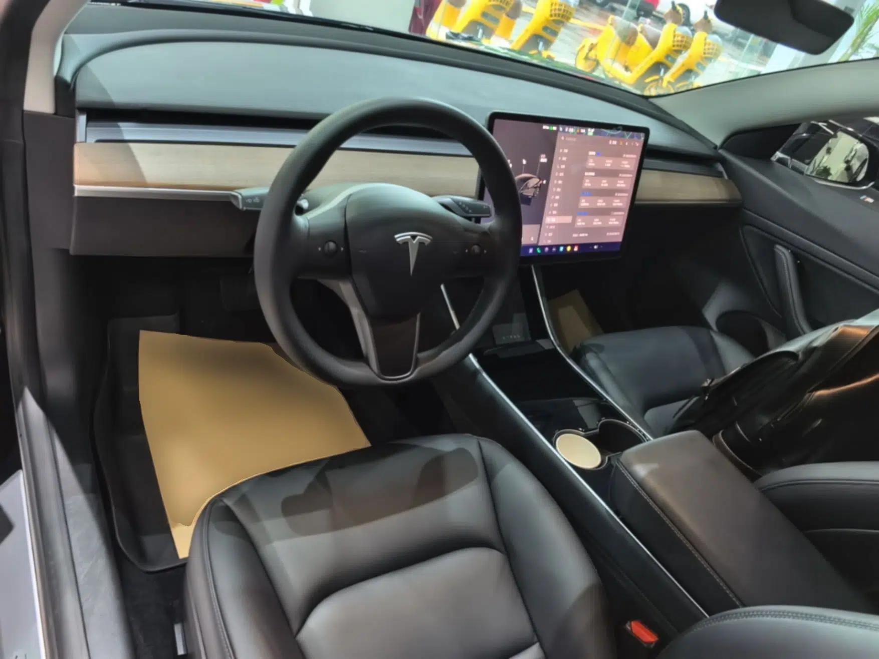 Tesla Model 3 2020 Standard Range Rear-Wheel Drive Upgraded Version — миниатюра 17